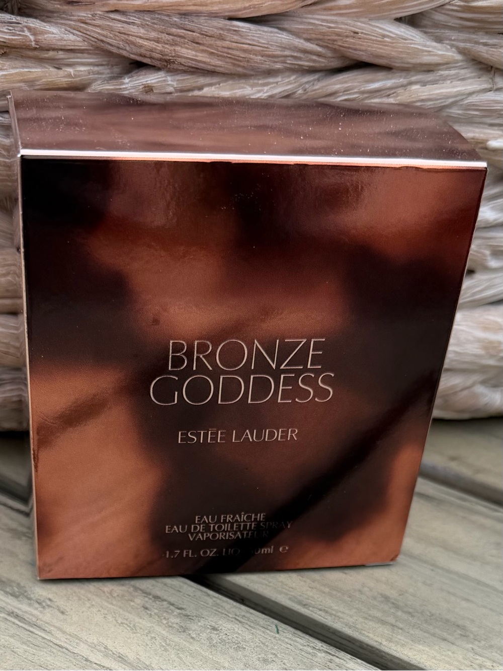 Estee Lauder Bronze Goddess Bronzed Metallic Packaging
